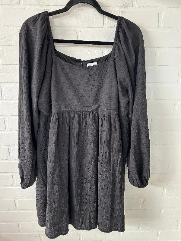 Dress Casual Short By ARULA In Black, Size: Xl