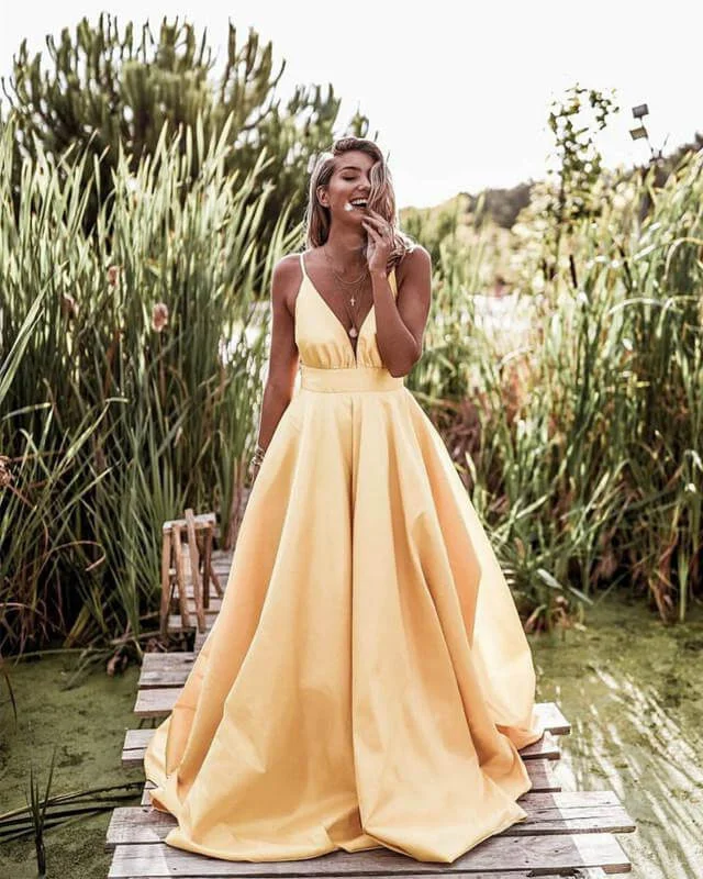 Sexy Spaghetti Straps V-neck Long Empire Prom Dresses